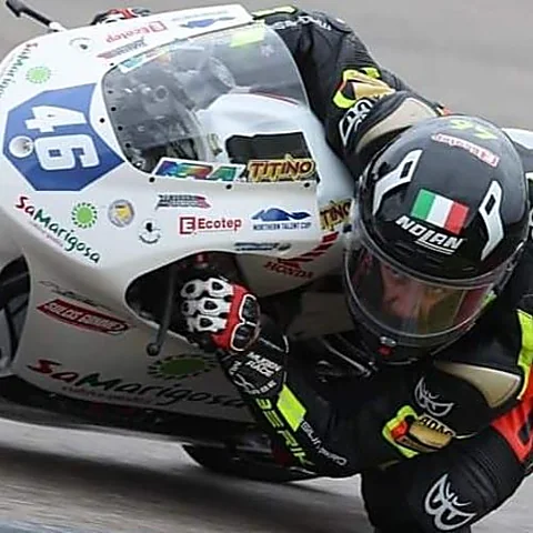Matteo Masili, pilota Moto3 numero 46 — foto di gara